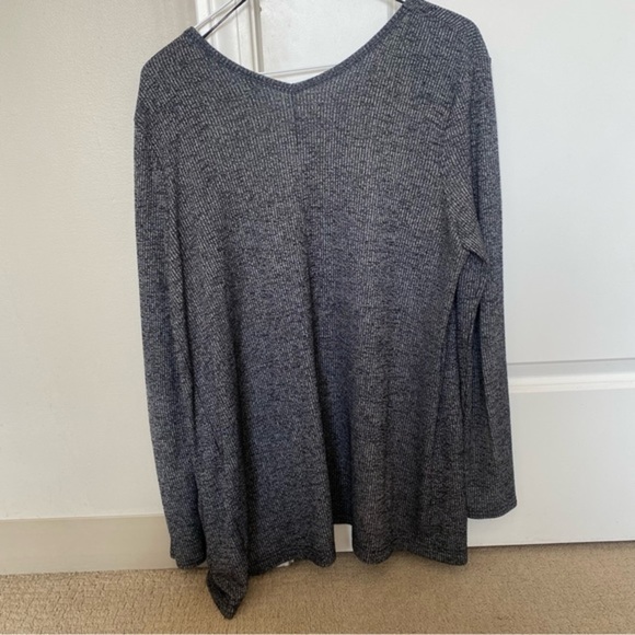 Lightweight Gray‎ Cardigan - Picture 2 of 5